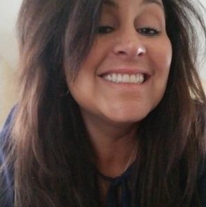 Meet your Posher, Adrienne